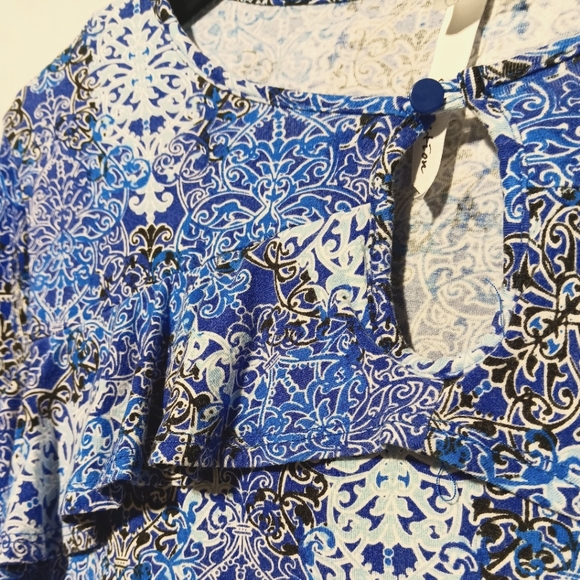 NY Colllection EUC Women's Long Sleeve Blouse, Size Large, Blue & White Pattern - Picture 7 of 9